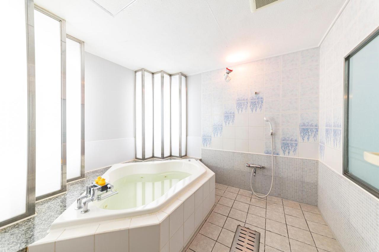 Hotel Chapel Sweet (Adults Only) Kobe Ngoại thất bức ảnh